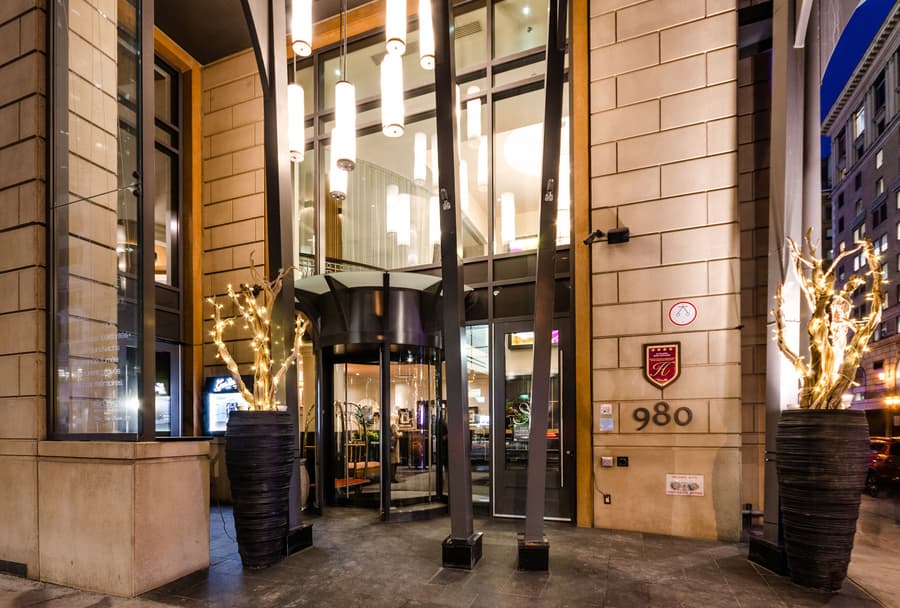 Metcalfe Hotel Montréal by Gray Collection