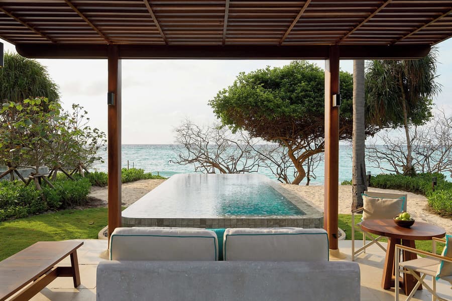 Haadtien Beach Resort