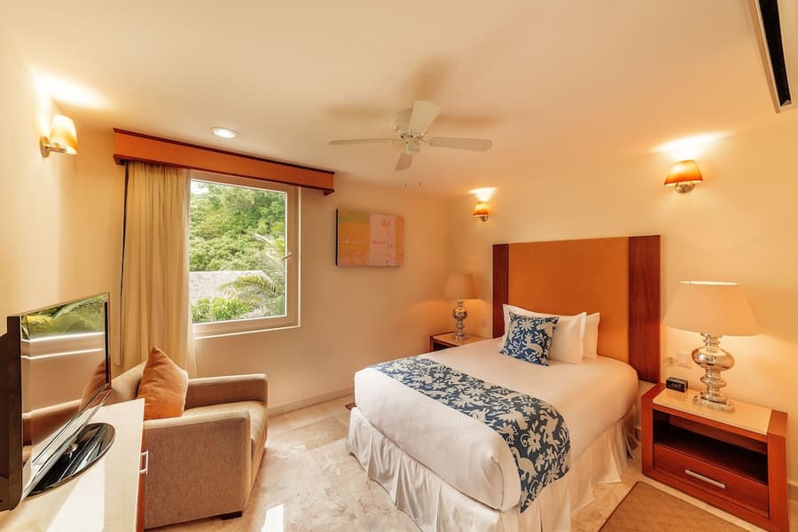 Grand Miramar All Luxury Suites & Residences