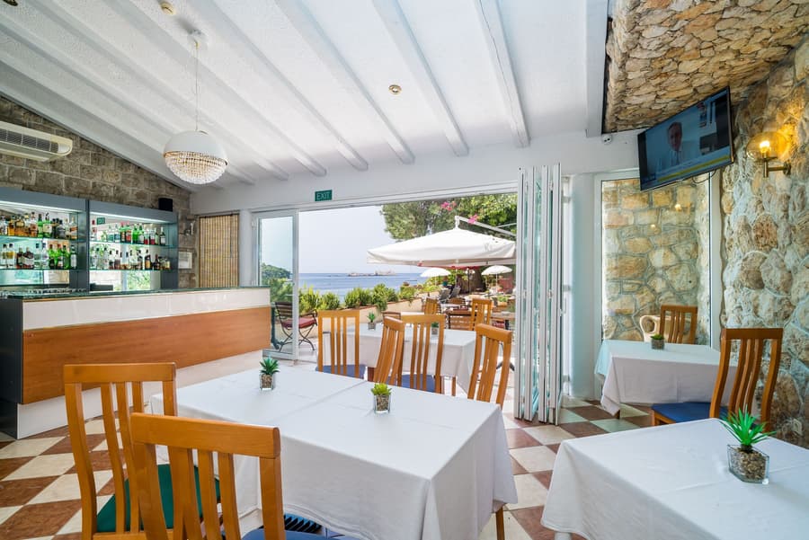 Boutique & Beach Hotel Villa Wolff