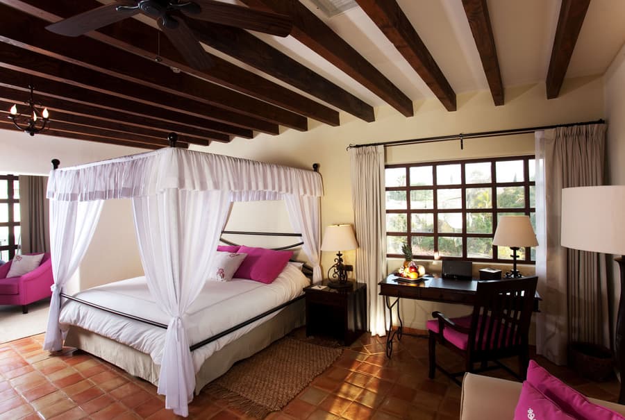 Guaycura Boutique Hotel Beach Club & Spa