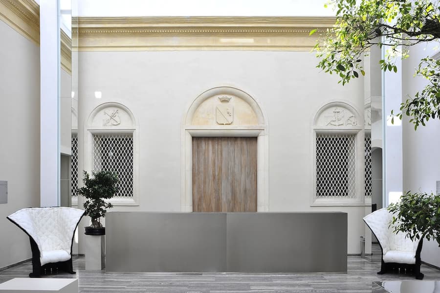 Romano House