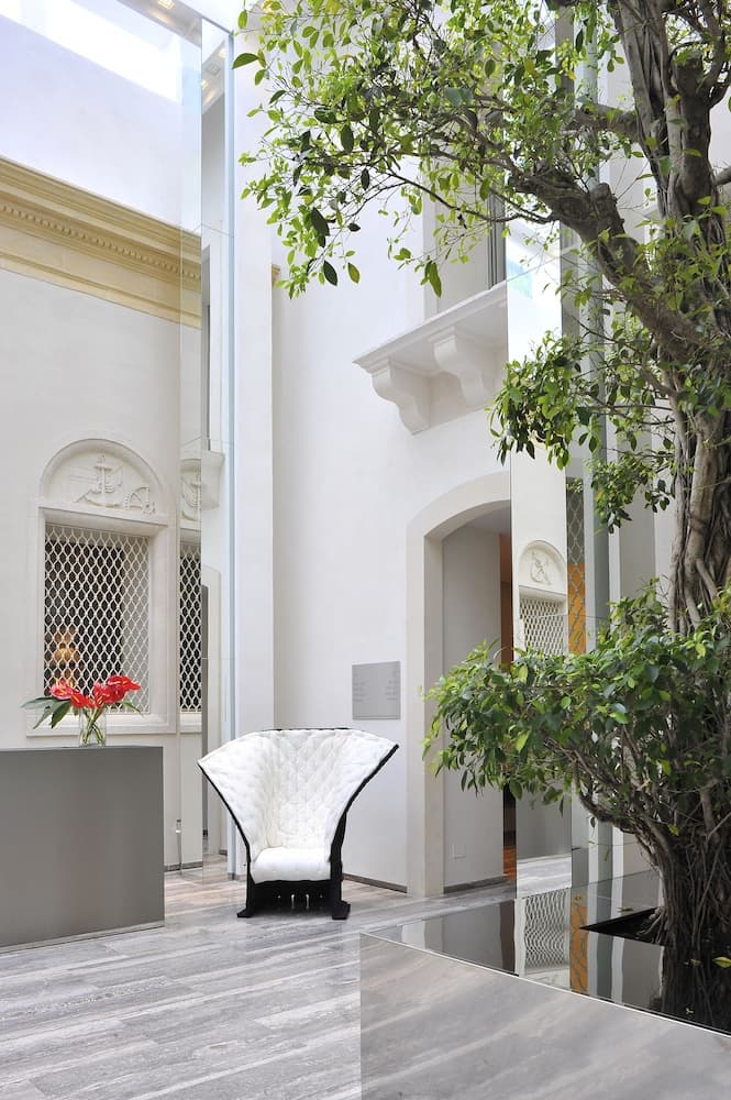 Romano House