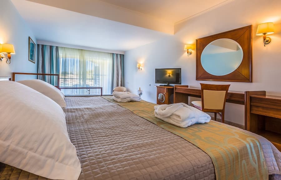 Kipriotis Maris Suites by Anayia All Inclusive Resorts