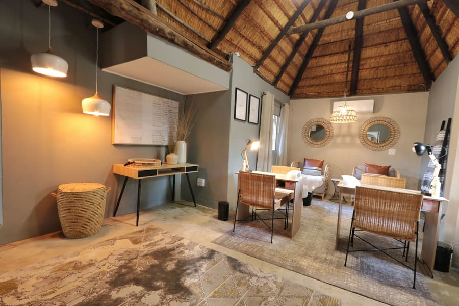 Tshukudu Game Lodge