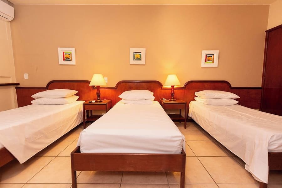 Rede Andrade Hotel Canadá