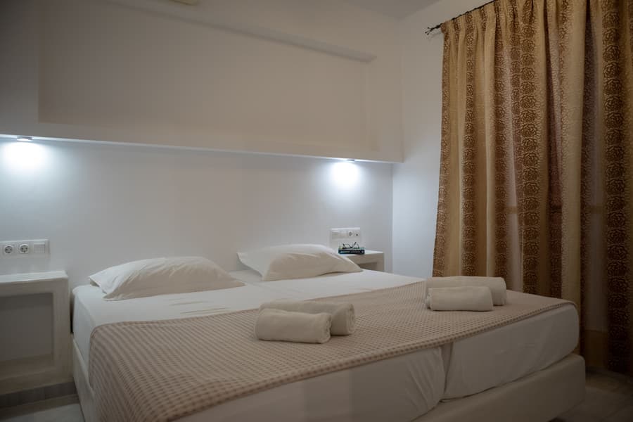 Aphrodite Hotel & Apartments