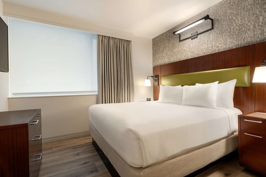 DoubleTree by Hilton New York Downtown