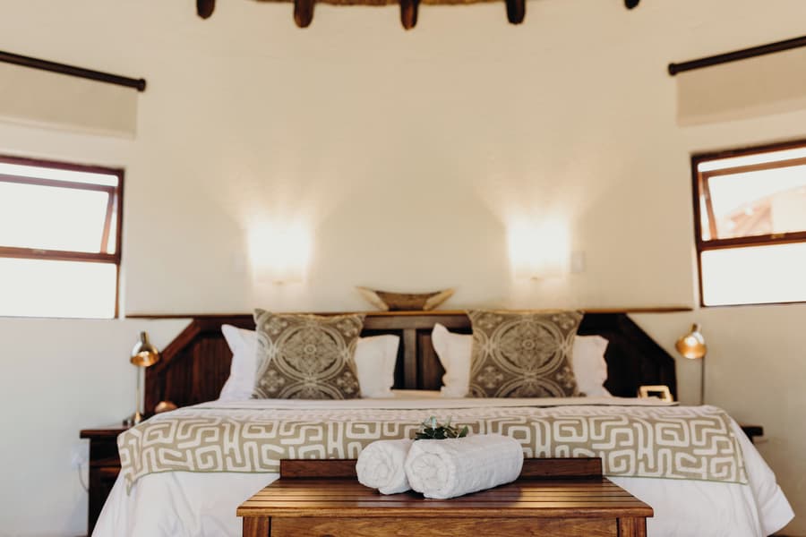 Mopane Bush Lodge