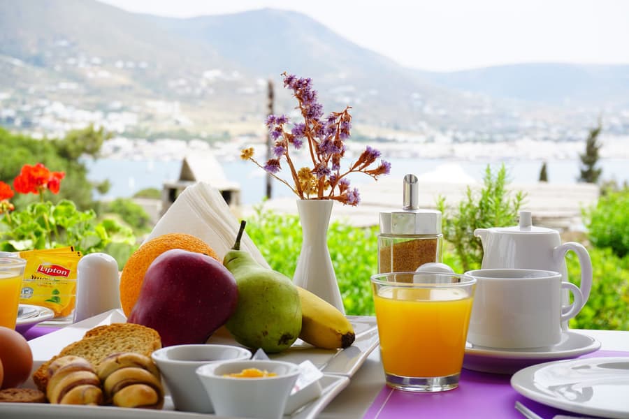 Akrotiri Hotel