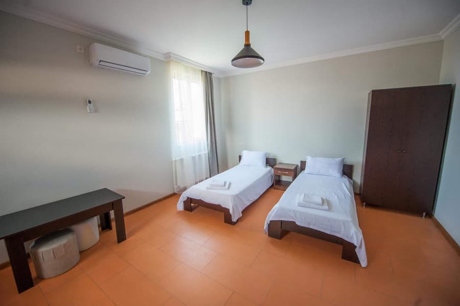 Hotel Cosmos