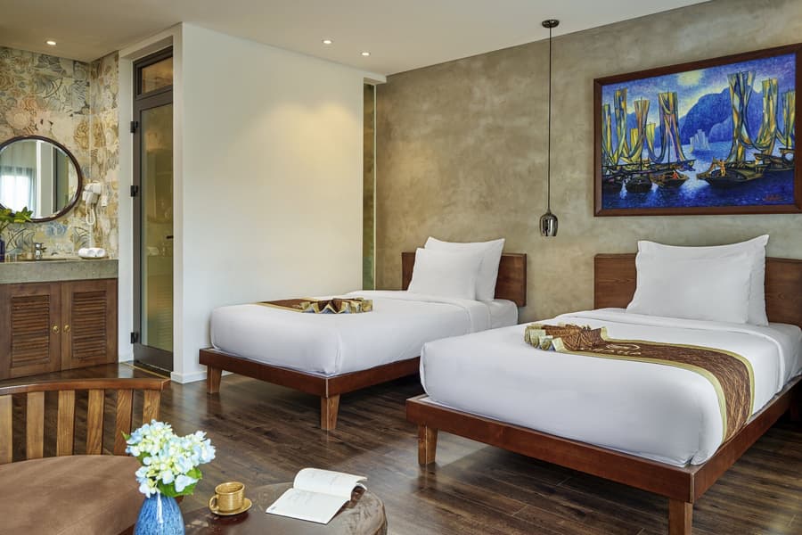 Draha Halong Hotel - Serenity, Charm and Nature - Preferred by Western Travelers