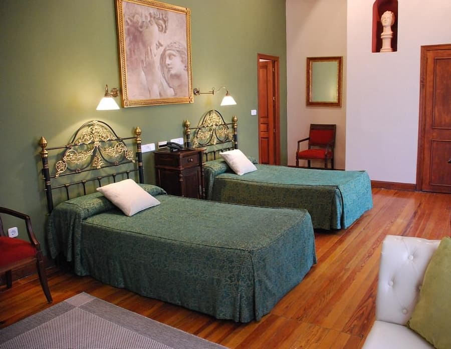 Hotel Alvar Fañez