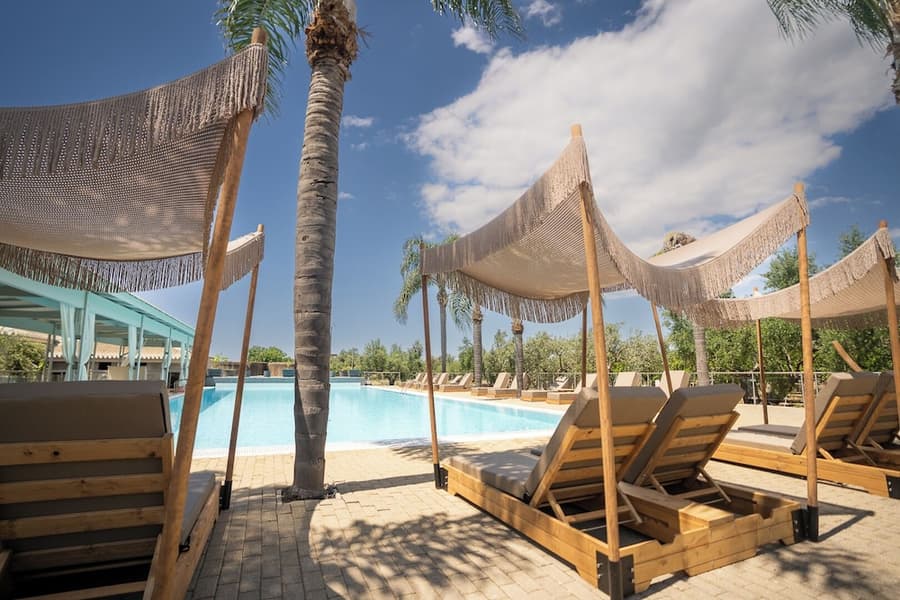 Zoe Seaside Resort