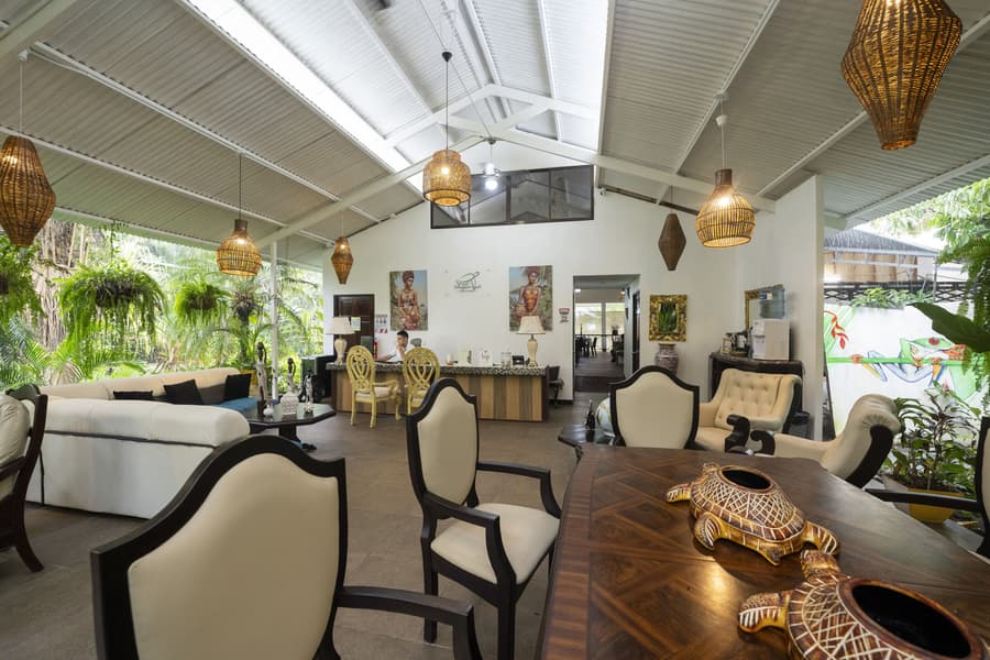 Hotel Tortuguero Beachfront