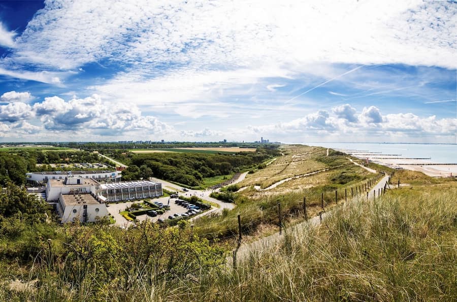 Strandhotel Westduin