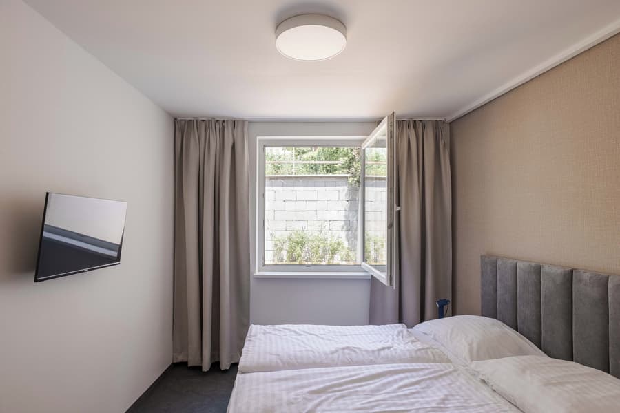 Hotel Gardinn - Parking and Quiet Garden