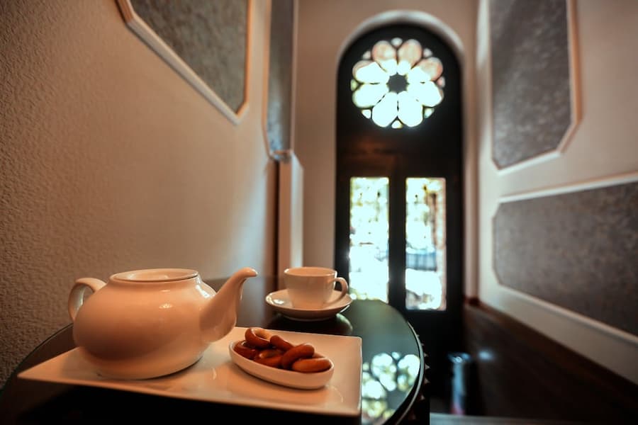 Tea for Two Hotel