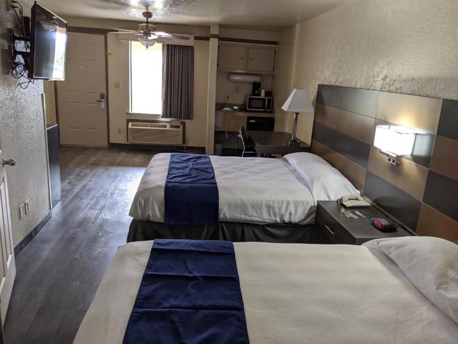Atrium Inn