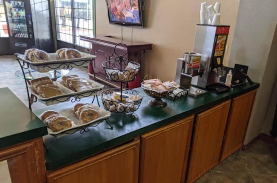 Atrium Inn