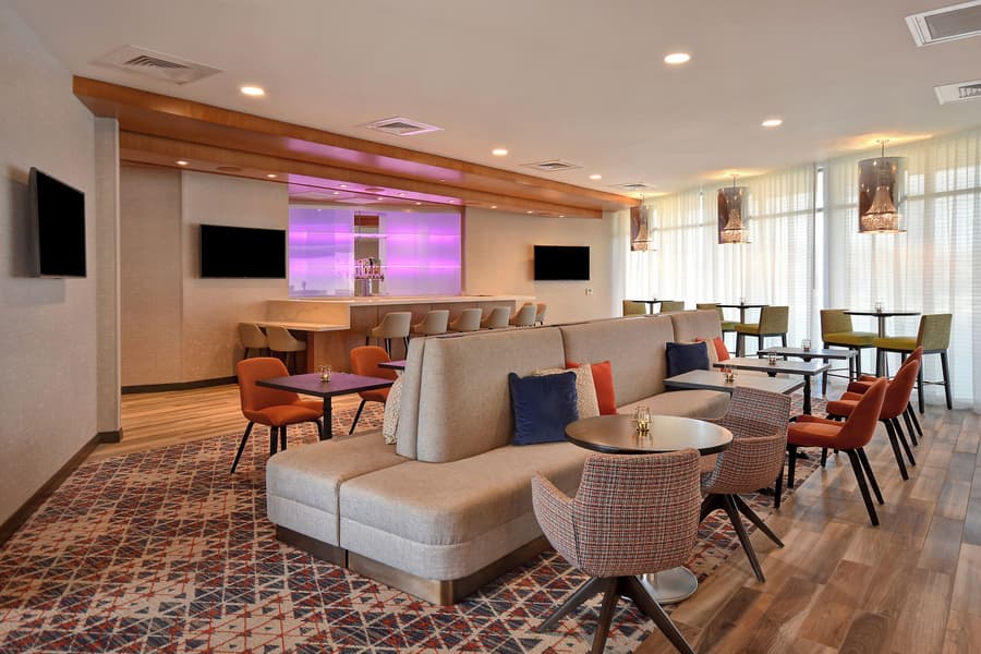 Hampton Inn & Suites Las Vegas Convention Center - No Resort Fee