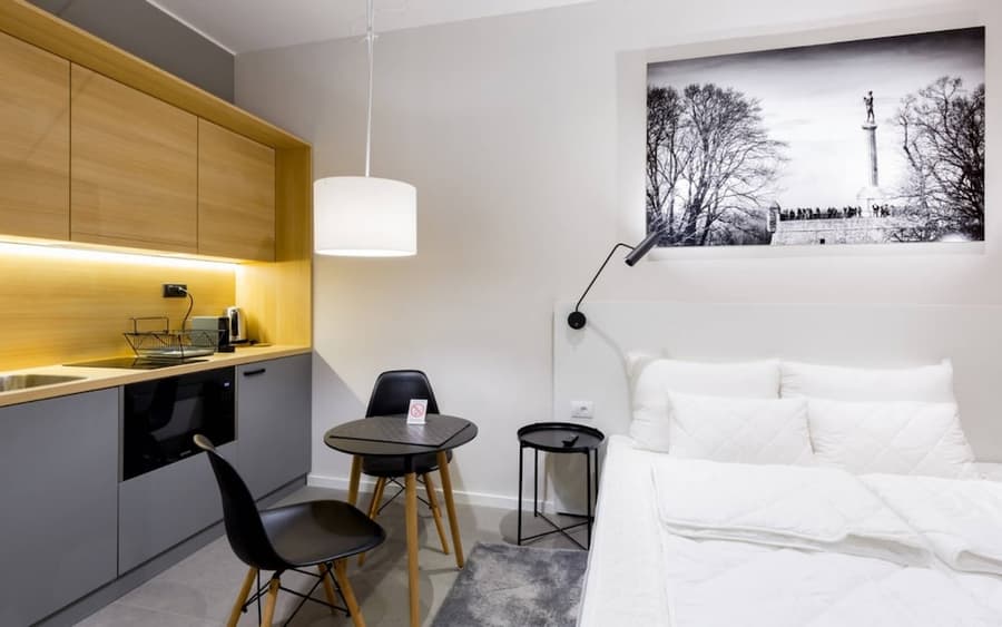 Teanna Lux Apartments