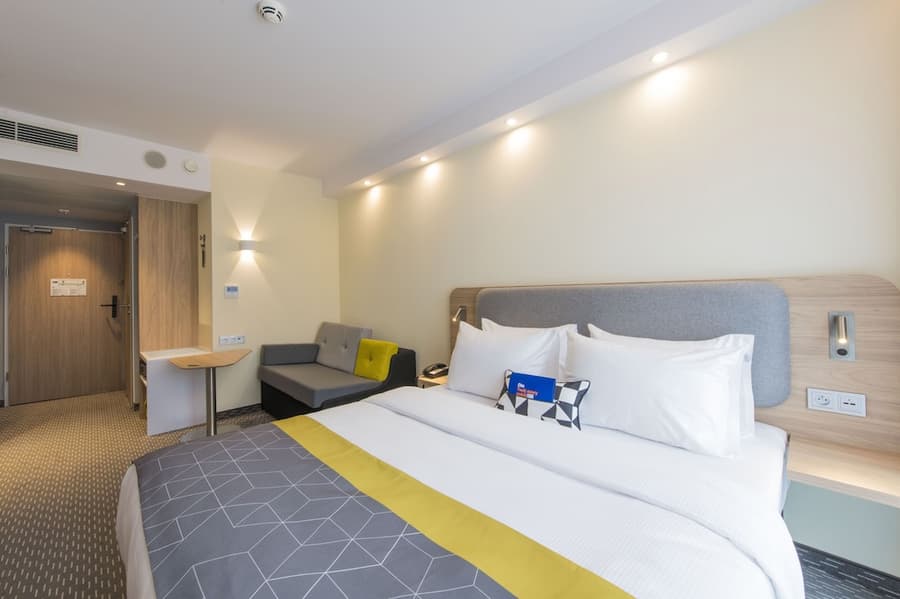 Holiday Inn Express Warsaw - Mokotow by IHG