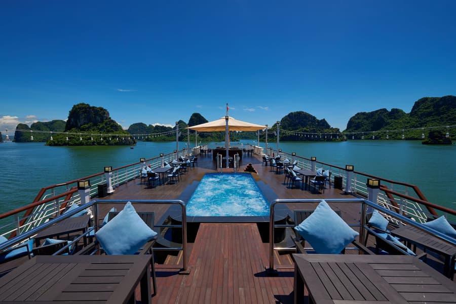 Paradise Grand Cruise