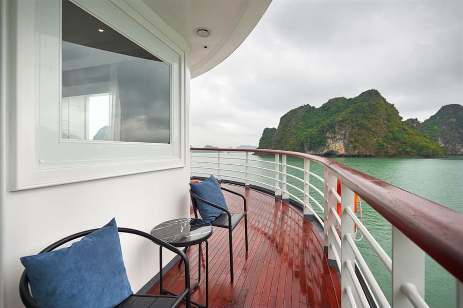 Paradise Grand Cruise
