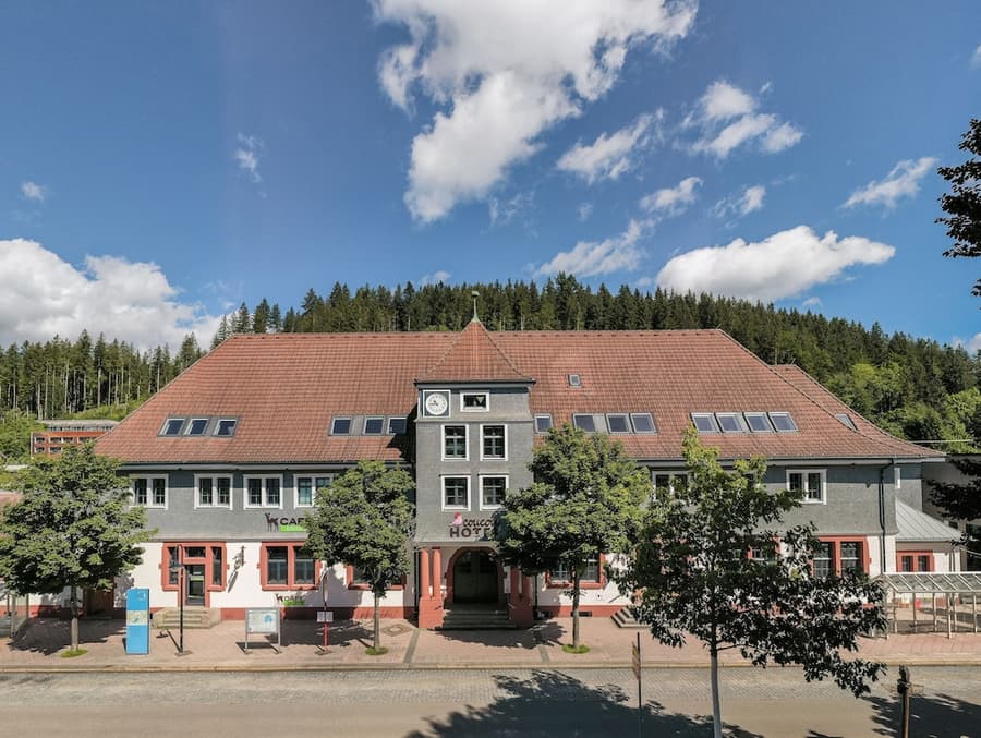 coucou Hotel