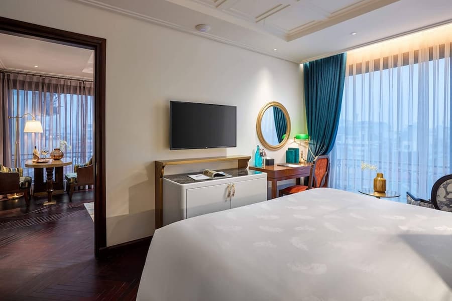 Peridot Grand Luxury Boutique Hotel