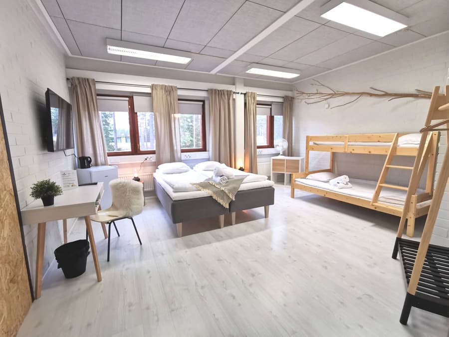 Hostel Aurora