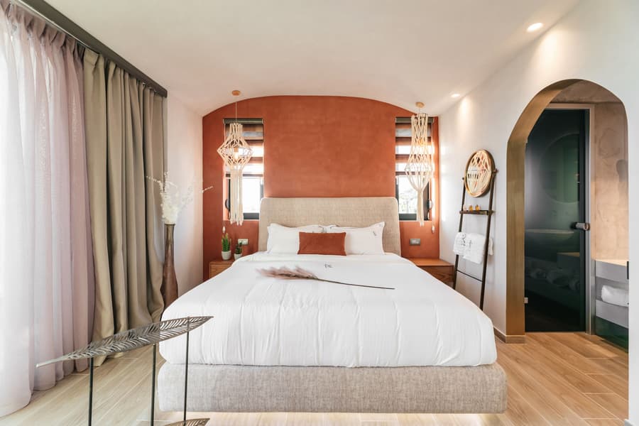 Cocooning Suites by Blue Carpet