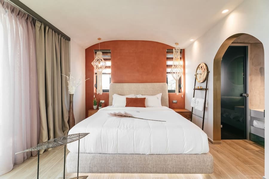 Cocooning Suites by Blue Carpet