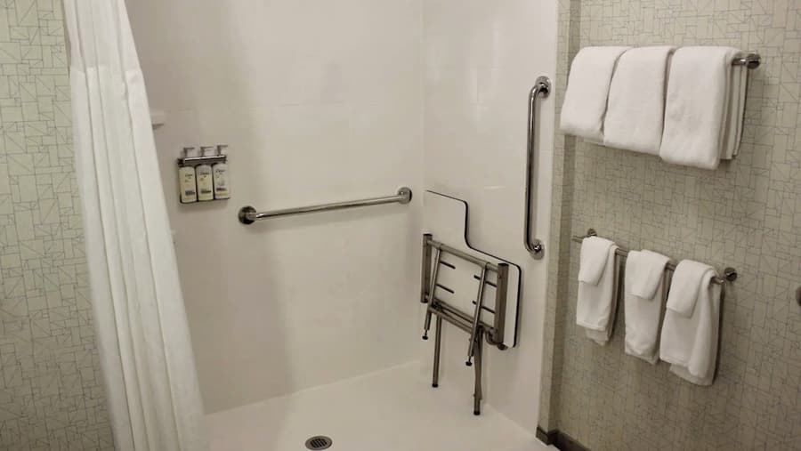 Holiday Inn Express Amherst - Lockport by IHG