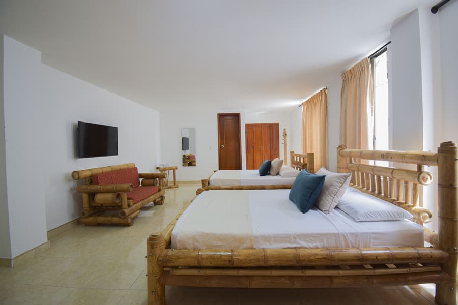 Hotel Toledo Plaza