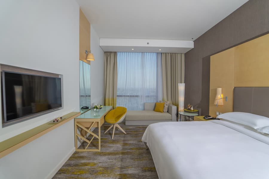 Rotana Corniche