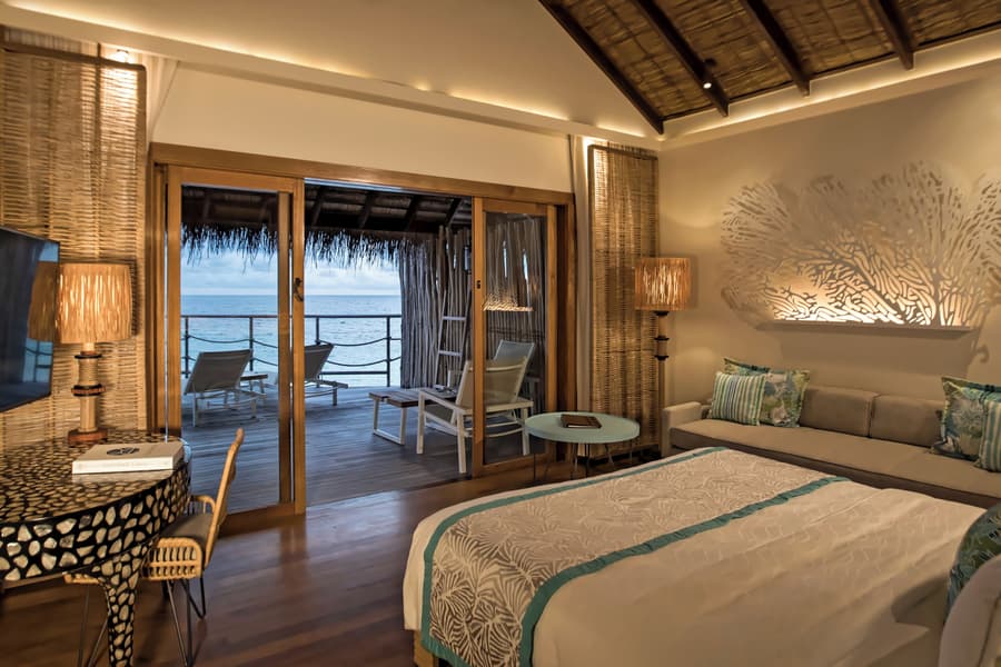 Constance Moofushi All Inclusive