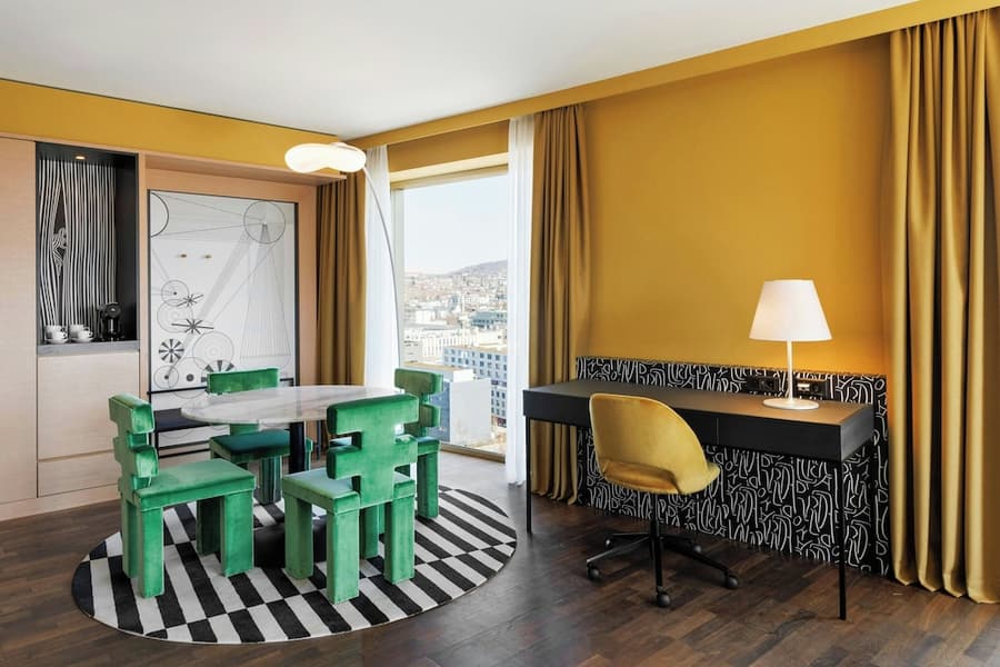 Renaissance Zürich Tower Hotel