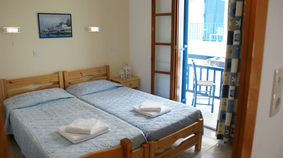 Zeus Hotel
