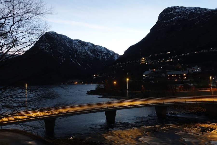 Trolltunga Hotel