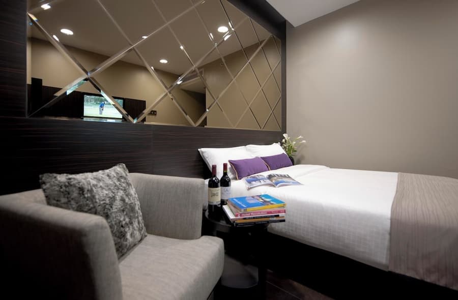 V Hotel Lavender