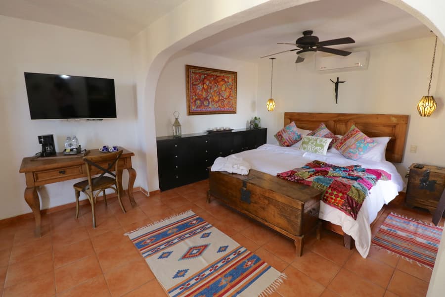 Casa Mia Suites