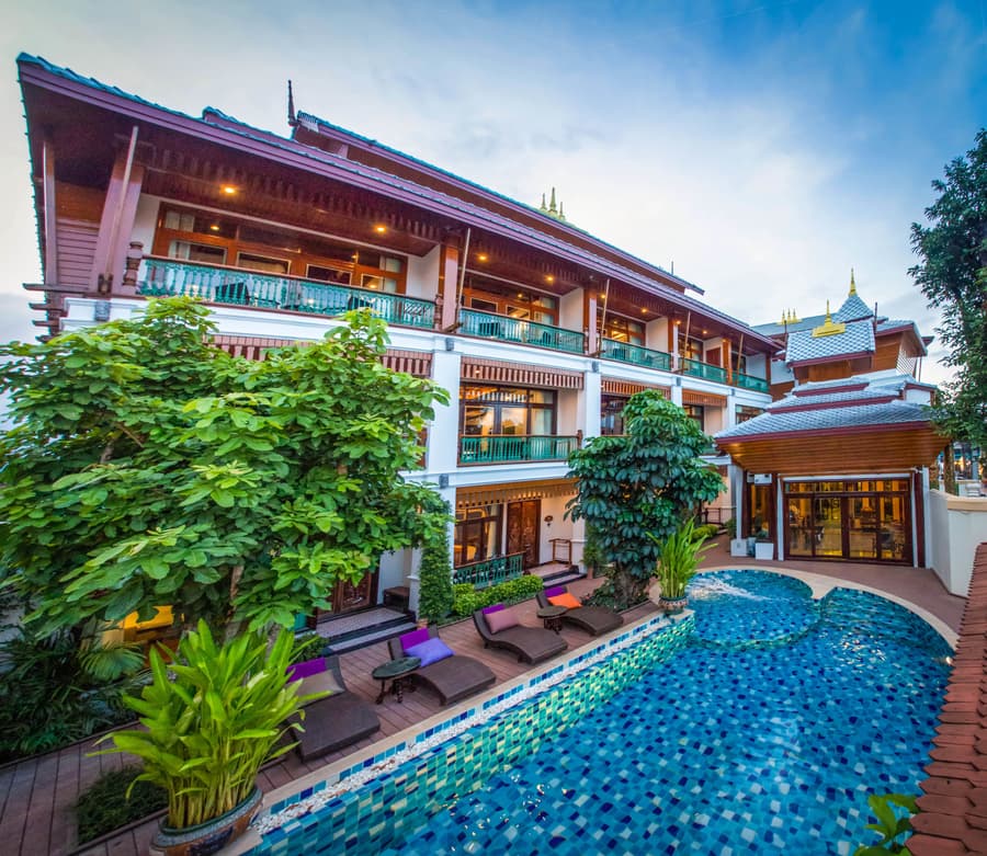 Sunday Villa Sirilanna Hotel
