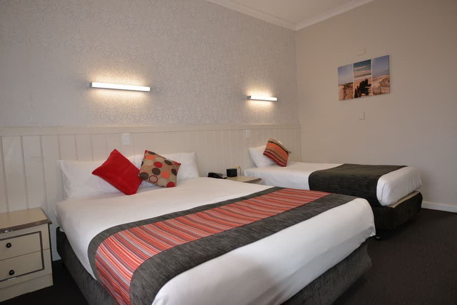 Country Comfort Amity Motel