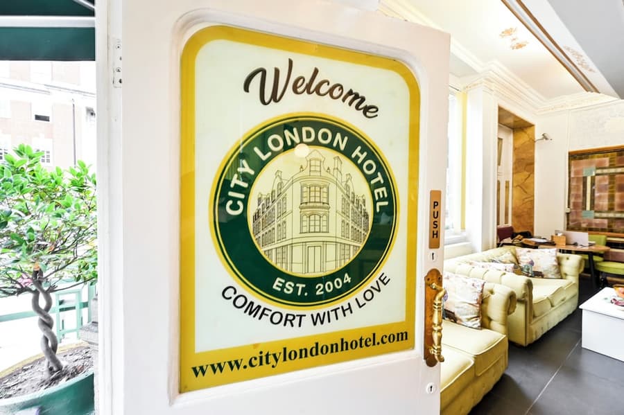 City London Hotel