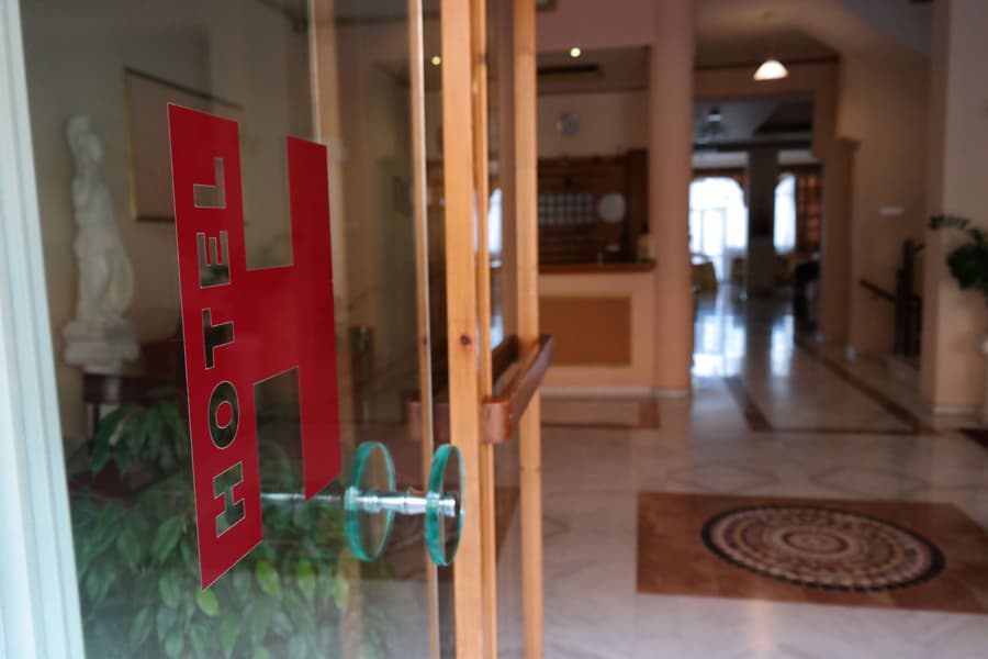 Alexiou Hotel