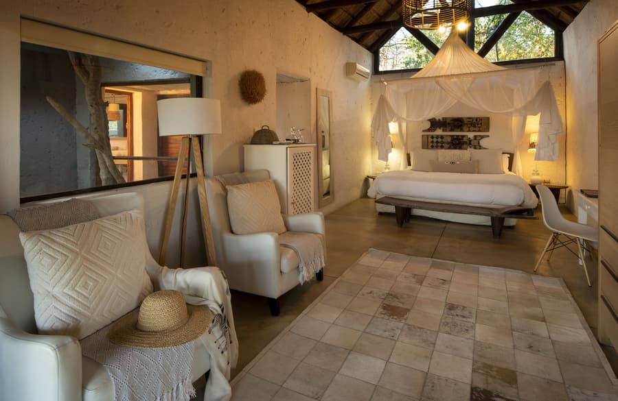 Pondoro Game Lodge  - Open to Kruger Park
