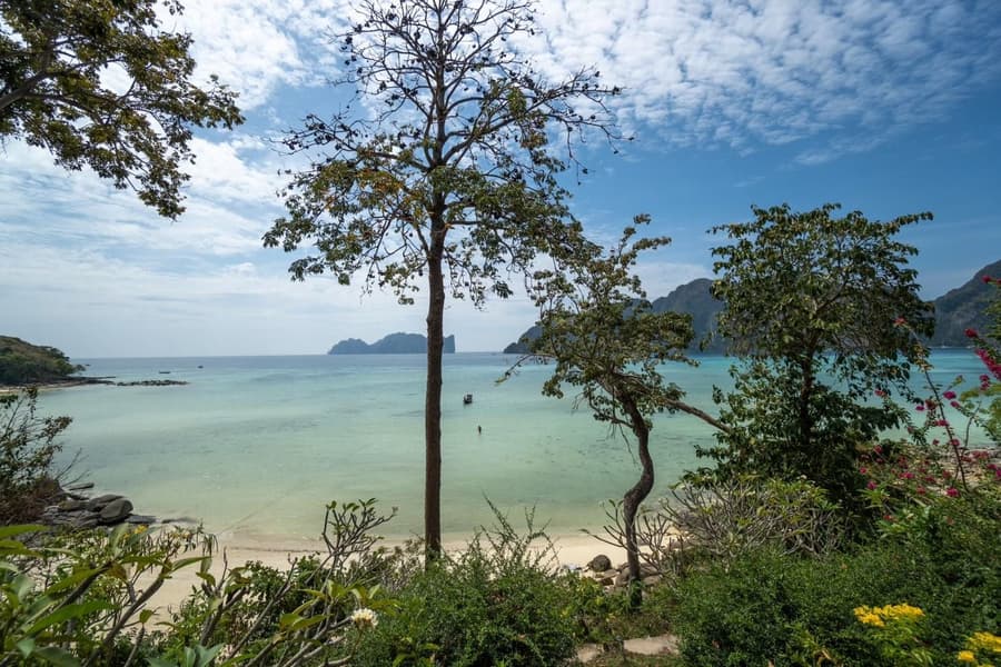 Bayview Resort Phi Phi Island - Beach Front Resort