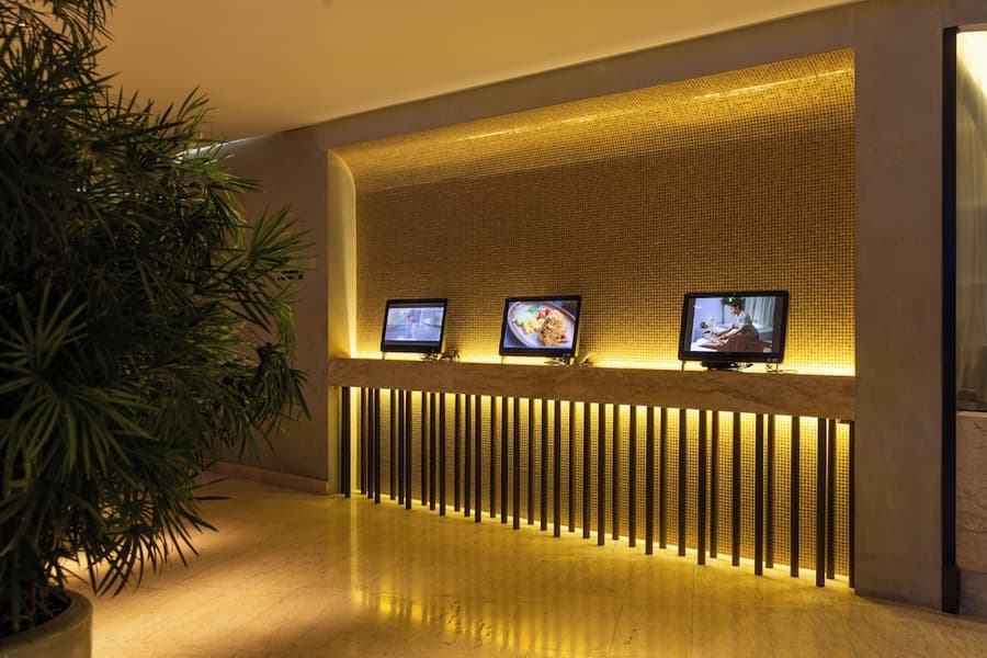 LiT BANGKOK Hotel